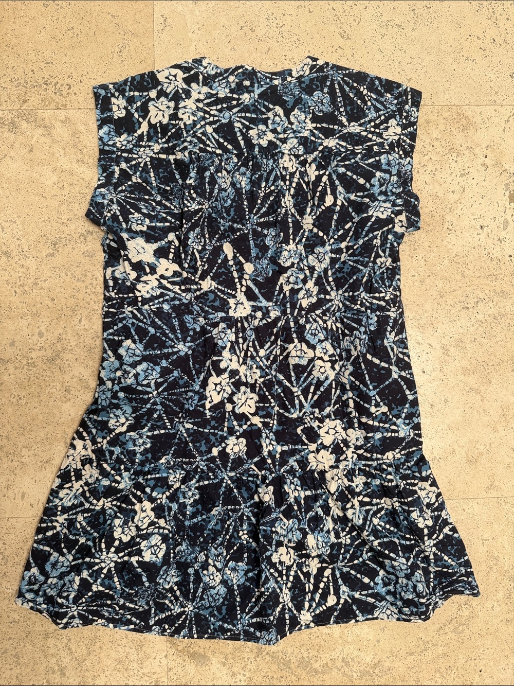 Marie Oliver Blue Floral Tie-Dye Short Sleeve Dress - Picture 2 of 3